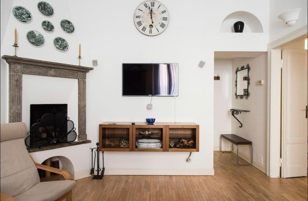Apartmán Joivy Classic Flat Near Basilica Di Sant'Ambrogio Milán Exteriér fotografie
